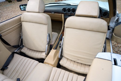 1988 Mercedes-Benz 420 SL R107 zum Verkauf (Bild 56 von 145)