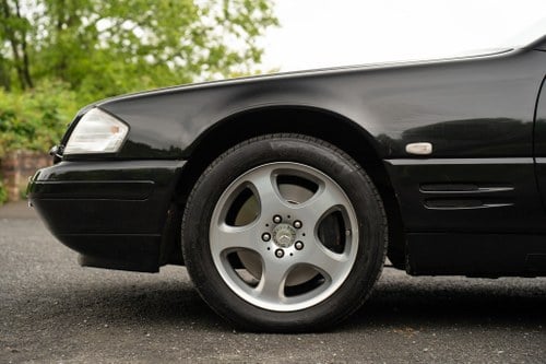 1999 Mercedes-Benz SL500 (R129) à venda (imagem 25 de 200)