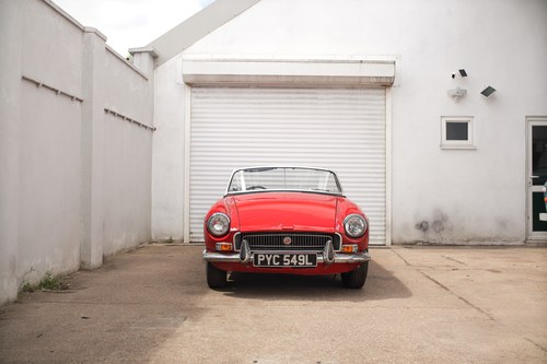 1973 MGB Roadster zum Verkauf (Bild 15 von 219)