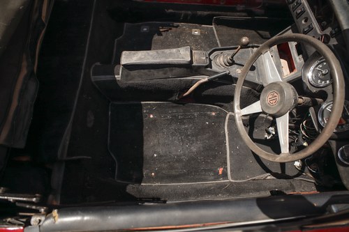 1973 MGB Roadster zum Verkauf (Bild 104 von 219)