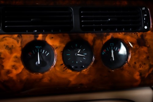 1999 Jaguar XK8 Coupé In vendita (immagine 41 di 115)