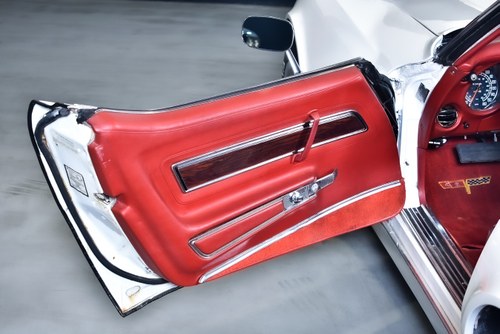 1976 Chevrolet Corvette C3 Stingray Targa 350CI V8 En venta (imagen 31 de 84)