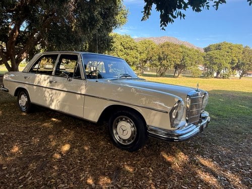 1969 Mercedes-Benz 280 SE Te koop (foto 16 van 101)