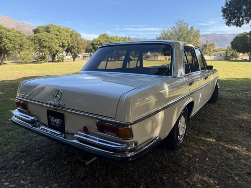 1969 Mercedes-Benz 280 SE Te koop (foto 17 van 101)
