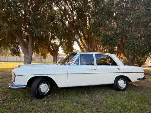 1969 Mercedes-Benz 280 SE Te koop (foto 20 van 101)