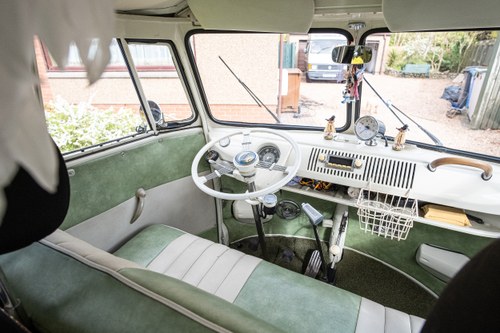 1963 Volkswagen Type 2 T1 Split Screen Kombi Camper à venda (imagem 47 de 97)