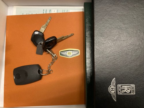 1997 Bentley Turbo RT Te koop (foto 228 van 248)