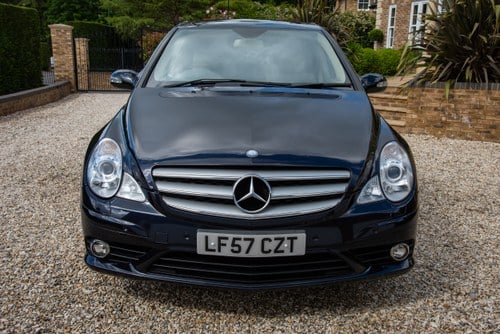 2007 Mercedes-Benz W251 R63 AMG 4MATIC For Sale (picture 2 of 214)