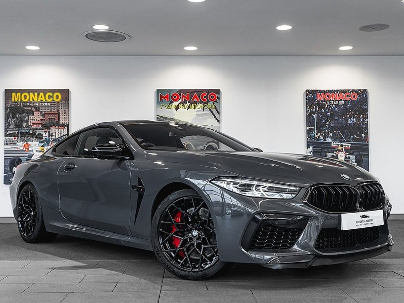 2022 BMW M8 i V8 Competition