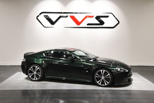 2012 Aston Martin Vantage V12 À venda