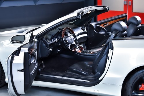 2003 Mercedes-Benz R230 SL500 "Designo Launch Edition" In vendita (immagine 35 di 83)