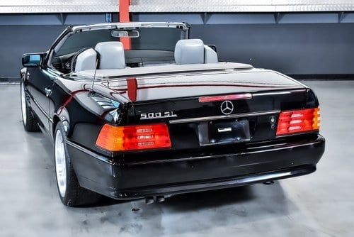 1992 Mercedes-Benz R129 500SL In vendita (immagine 18 di 97)