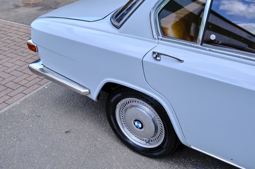 1970 BMW 2000 Te koop (foto 11 van 278)