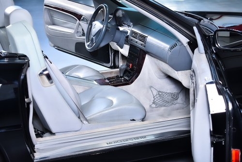 1999 Mercedes-Benz SL500 (R129) à vendre (picture 56 of 120)