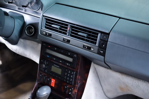 1999 Mercedes-Benz SL500 (R129) à vendre (picture 57 of 120)