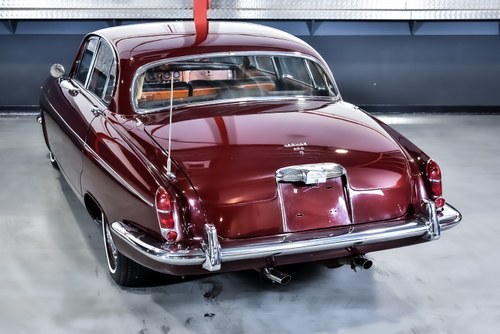 1967 Jaguar 420 G Saloon 4,2L I6 à vendre (picture 14 of 78)