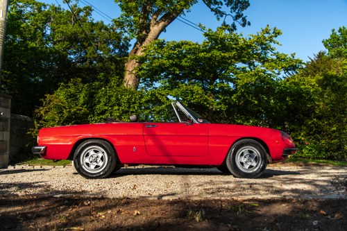 1977 Alfa Romeo 2000 Spider Veloce Series 2 In vendita (immagine 12 di 113)