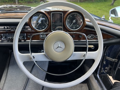 1965 Mercedes-Benz 300 SE Coupé W112 In vendita (immagine 43 di 136)
