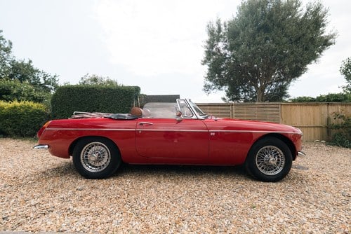 1974 MGB Roadster zum Verkauf (Bild 15 von 98)