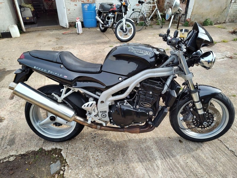 2000 Triumph Speed Triple