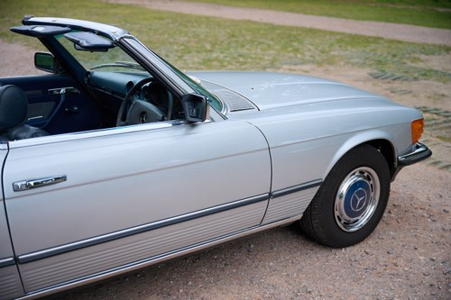 1977 Mercedes-Benz 350SL R107 à venda (imagem 109 de 154)