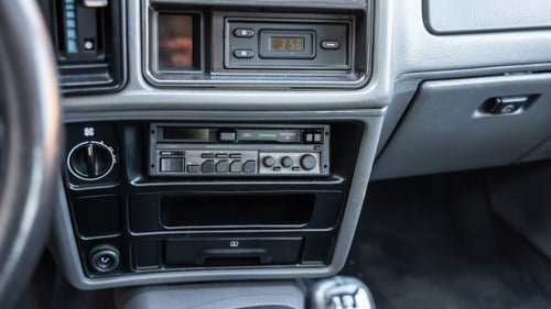 1986 Ford Sierra RS Cosworth 3dr till salu (bild 23 av 165)