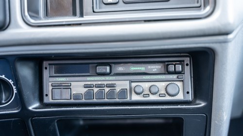 1986 Ford Sierra RS Cosworth 3dr till salu (bild 37 av 165)