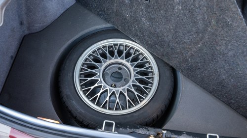 1986 Ford Sierra RS Cosworth 3dr till salu (bild 73 av 165)