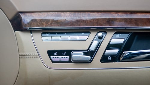 2006 Mercedes-Benz W221 S65 V12 AMG à vendre (picture 34 of 161)