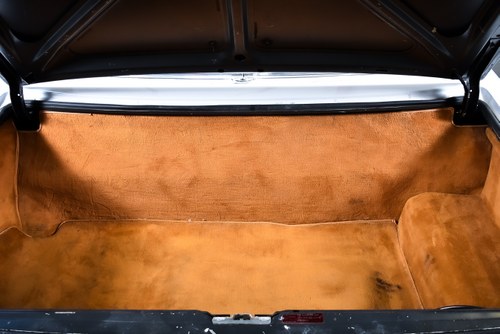 1986 Mercedes-Benz R107 560SL Convertible 5,6L V8 For Sale (picture 69 of 149)