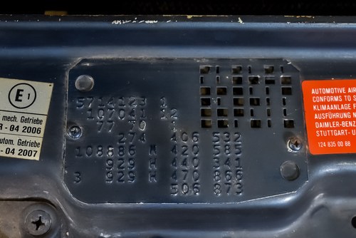 1985 Mercedes-Benz R107 300SL For Sale (picture 84 of 93)