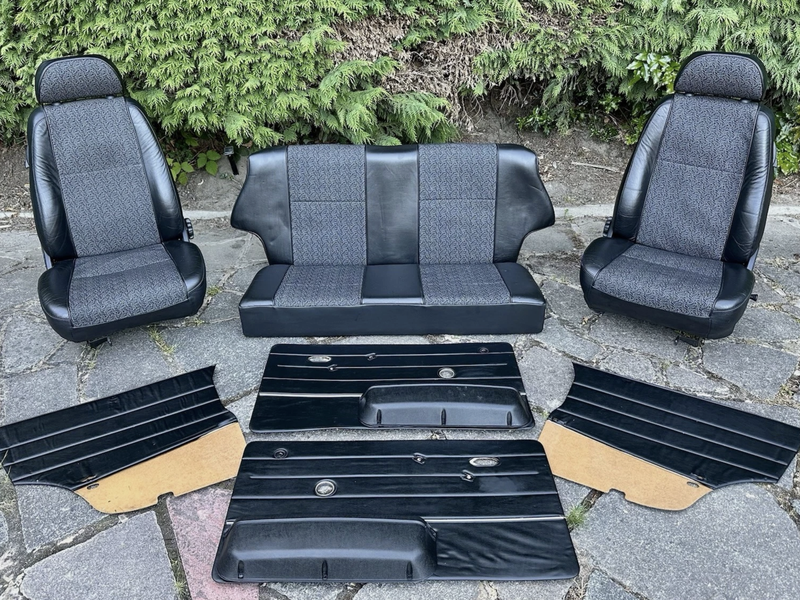 ROVER MINI COOPER CLASSIC MPI 'RAVIOLI' BLACK SEATS INTERIOR