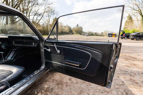 1966 Ford Mustang 289CI C-Code Hard Top Coupe In vendita (immagine 21 di 104)