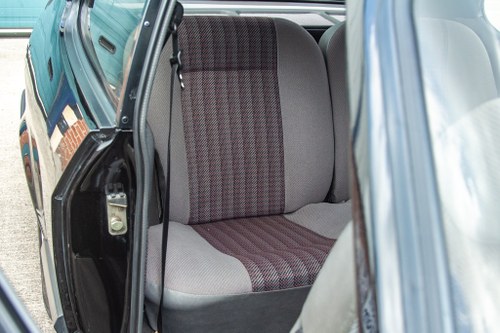 1985 Ford Capri 2.0 Laser Te koop (foto 58 van 291)