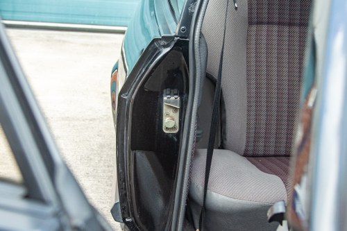 1985 Ford Capri 2.0 Laser Te koop (foto 130 van 291)