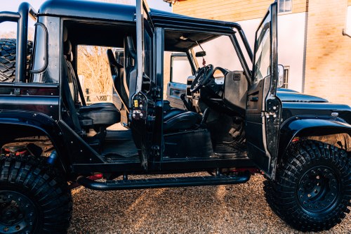 2015 Land Rover Defender 110 TD Pick Up ‘Spectre Evocation’ In vendita (immagine 15 di 143)