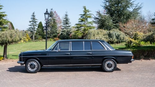 1972 Mercedes-Benz 220D Limousine (W115) à vendre (picture 4 of 308)