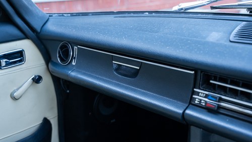 1972 Mercedes-Benz 220D Limousine (W115) à vendre (picture 41 of 308)