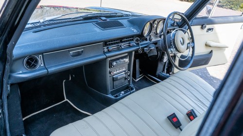 1972 Mercedes-Benz 220D Limousine (W115) à vendre (picture 60 of 308)