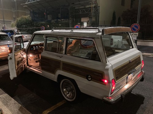 1988 Jeep Grand Wagoneer For Sale (picture 7 of 126)
