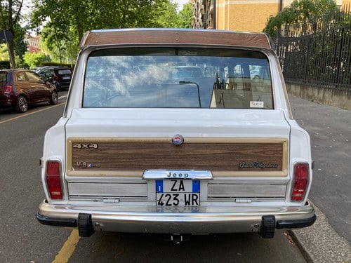 1988 Jeep Grand Wagoneer For Sale (picture 12 of 126)