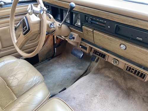 1988 Jeep Grand Wagoneer For Sale (picture 47 of 126)