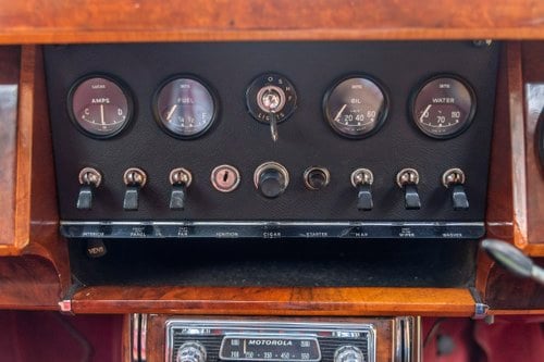 1964 Daimler 21/2 Litre V8 In vendita (immagine 43 di 268)