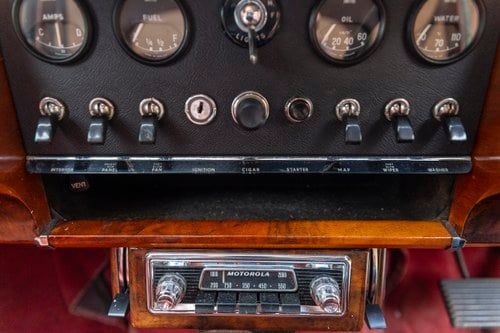 1964 Daimler 21/2 Litre V8 In vendita (immagine 46 di 268)