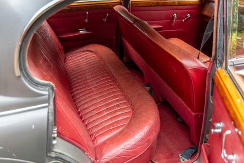 1964 Daimler 21/2 Litre V8 In vendita (immagine 97 di 268)