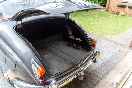 1964 Daimler 21/2 Litre V8 In vendita (immagine 105 di 268)