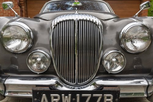 1964 Daimler 21/2 Litre V8 In vendita (immagine 120 di 268)