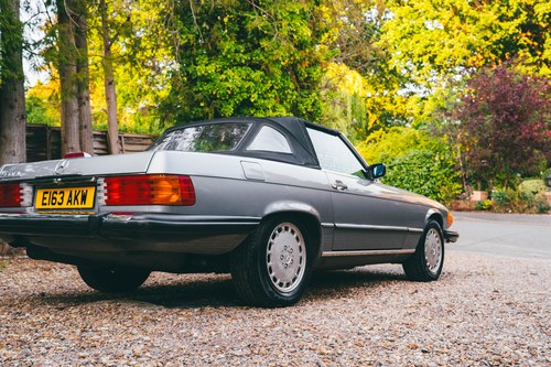 1988 Mercedes-Benz R107 560SL LHD For Sale (picture 11 of 184)