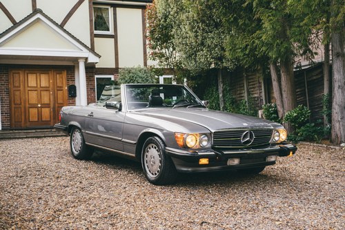 1988 Mercedes-Benz R107 560SL LHD For Sale (picture 1 of 184)