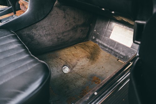 1988 Mercedes-Benz R107 560SL LHD For Sale (picture 25 of 184)